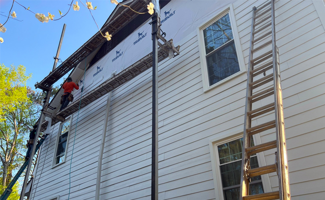 Repair or Replace? Making the Best Decision for Your Home’s Siding